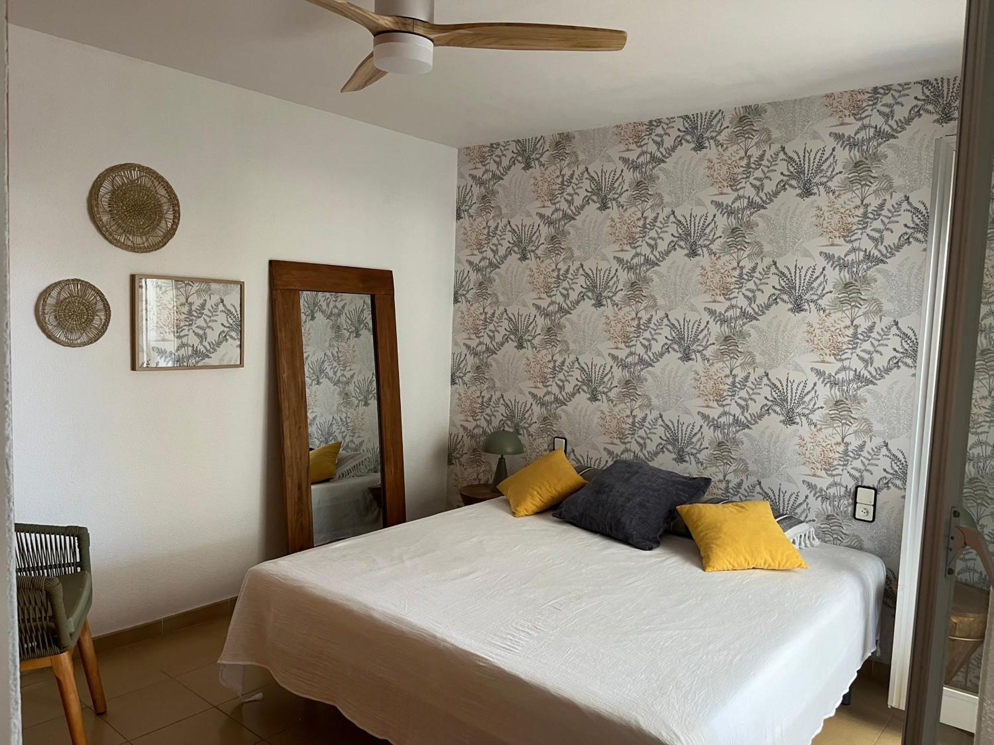 Moderno Apartamento Vacacional Deltebre Exteriör bild